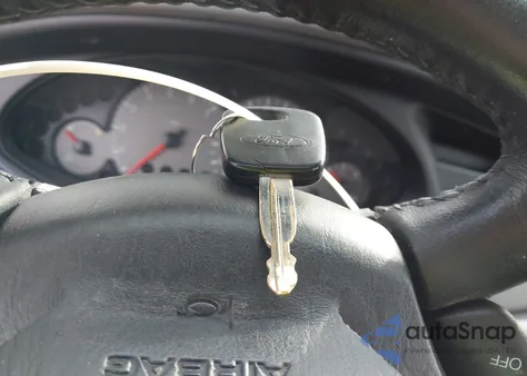 2003 Ford Focus Zx3 z USA, uszkodzony, nr VIN 3FAFP31Z63R186867